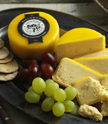 Snowdonia Beechwood 200g - Celebration Cheeses